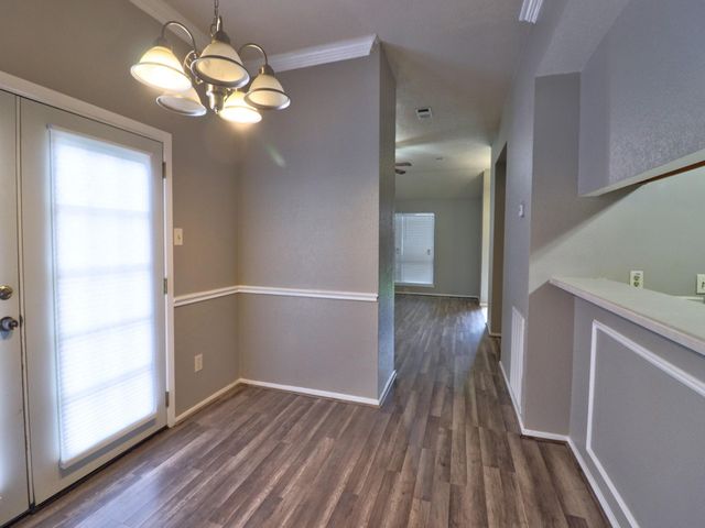 9203 Danforth Way, Houston, TX 77083