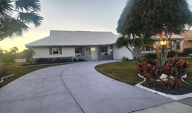 723 ELKHORN ROAD, Sun City Center, FL 33573