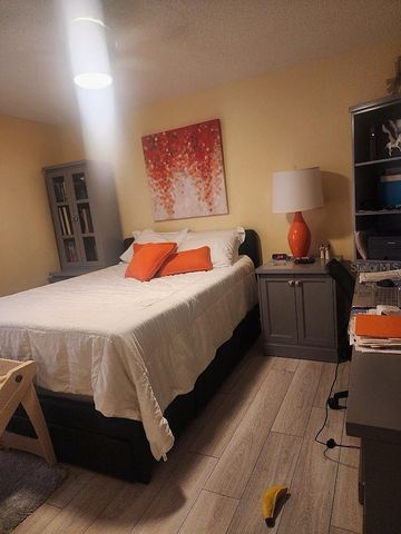 723 ELKHORN ROAD, Sun City Center, FL 33573