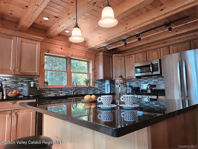 108 Eagles Ridge Way, Parksville, NY 12768