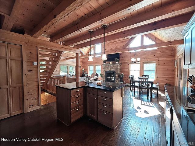 108 Eagles Ridge Way, Parksville, NY 12768