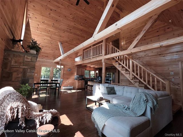 108 Eagles Ridge Way, Parksville, NY 12768