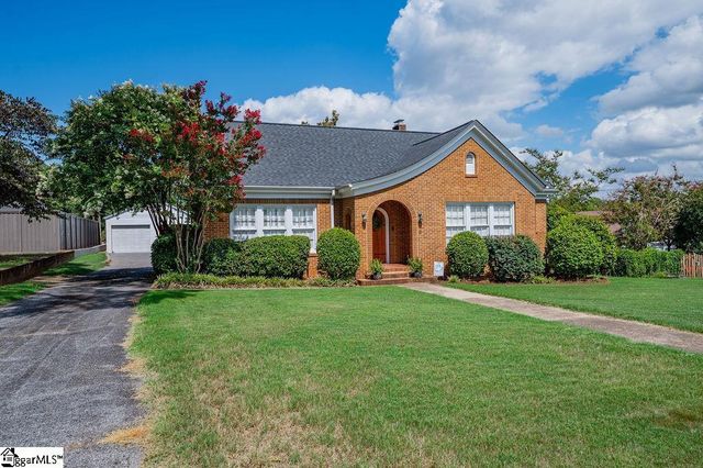 6 Oakland Avenue, Inman, SC 29349
