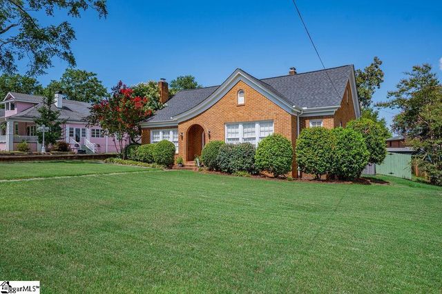 6 Oakland Avenue, Inman, SC 29349