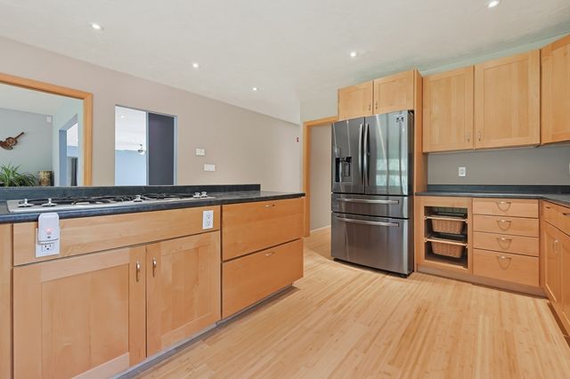 60 Precinct, Middleboro, MA 02346