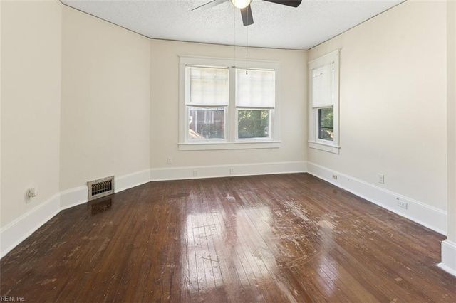 210 S Main ST, Suffolk, VA 23434