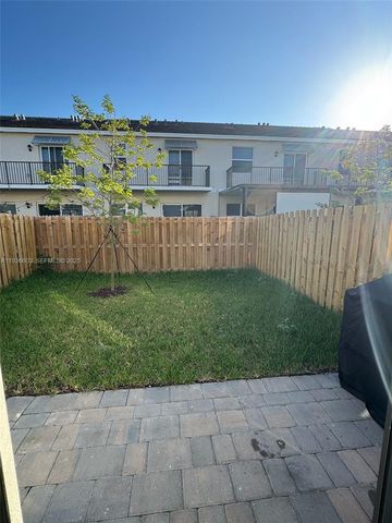 141 NE 13th Ter, Homestead, FL 33033