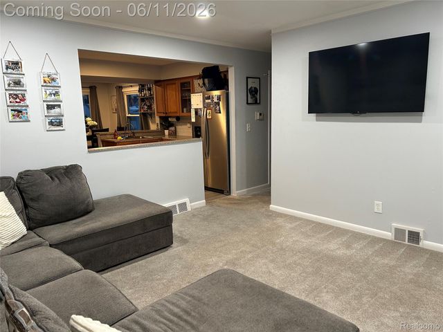 21820 Downing Street, St. Clair Shores, MI 48080