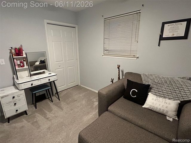 21820 Downing Street, St. Clair Shores, MI 48080