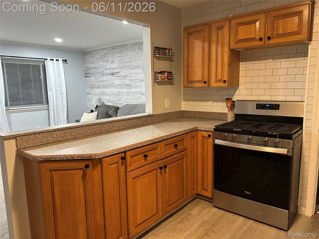 21820 Downing Street, St. Clair Shores, MI 48080