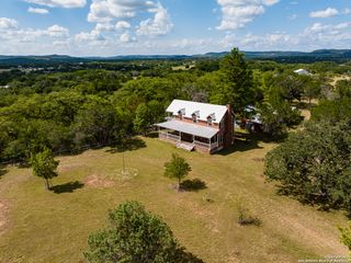 667 Medina Bend, Medina, TX 78055