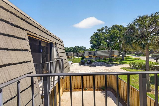 3501 35th Way, West Palm Beach, FL 33407