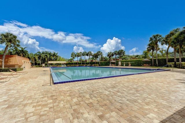 3501 35th Way, West Palm Beach, FL 33407