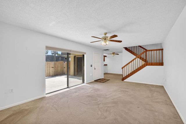 3501 35th Way, West Palm Beach, FL 33407