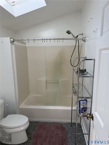 11501 Elmont Rd, Ashland, VA 23005