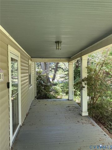 11501 Elmont Rd, Ashland, VA 23005