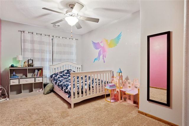 318 Crestview Drive, Center Point, IA 52213