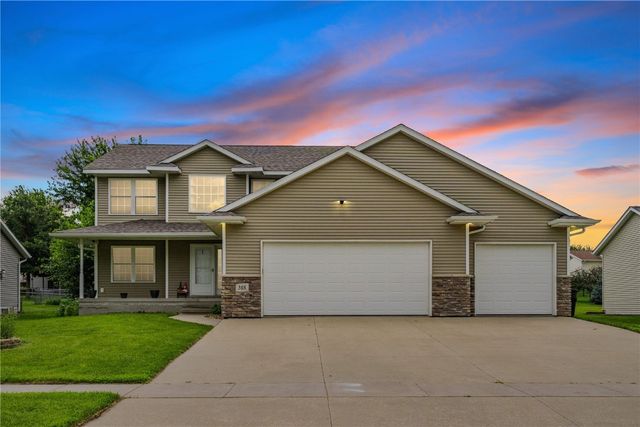 318 Crestview Drive, Center Point, IA 52213