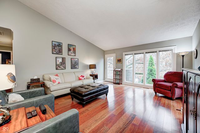 3305 Bay Point Drive, Indianapolis, IN 46240