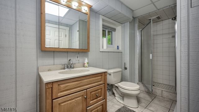 18 Maple Rd, Ringwood Boro, NJ 07456
