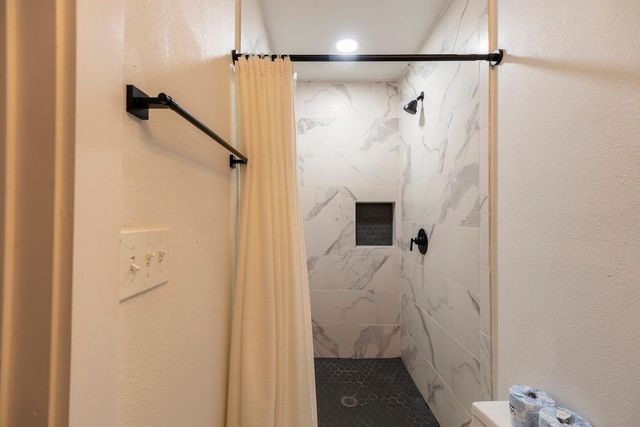 1707 Deerfield DR, Austin, TX 78741