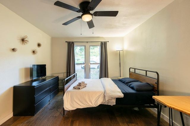 1707 Deerfield DR, Austin, TX 78741