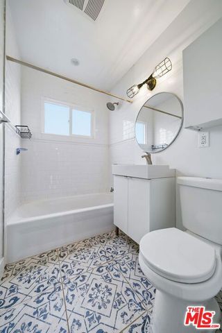 2636 Kansas Avenue 6, Santa Monica, CA 90404