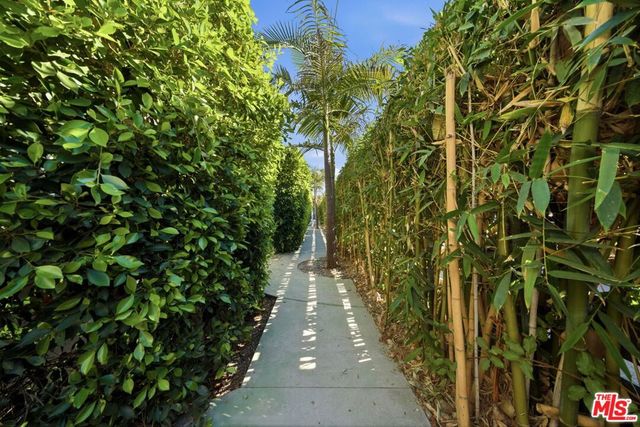 2636 Kansas Avenue 6, Santa Monica, CA 90404