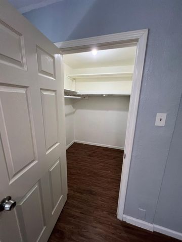 1005 Bank Drive, Houston, TX 77547