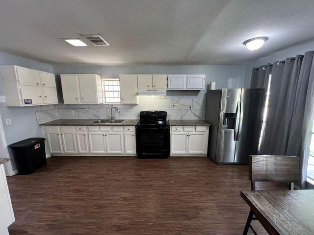 1005 Bank Drive, Houston, TX 77547