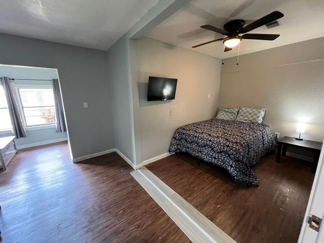 1005 Bank Drive, Houston, TX 77547