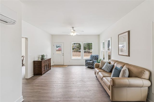 1013 Elbert Street, Darien, GA 31305