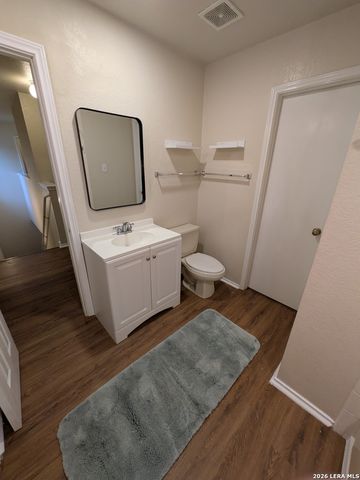 119 Adelaide Oaks, San Antonio, TX 78249