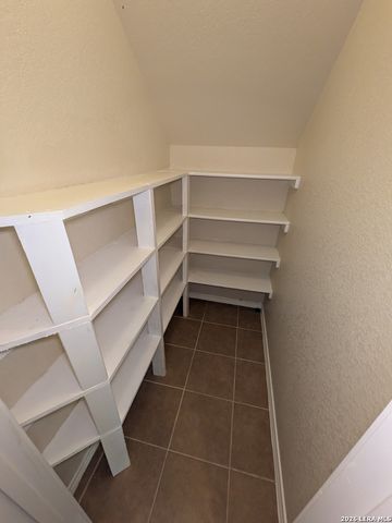 119 Adelaide Oaks, San Antonio, TX 78249