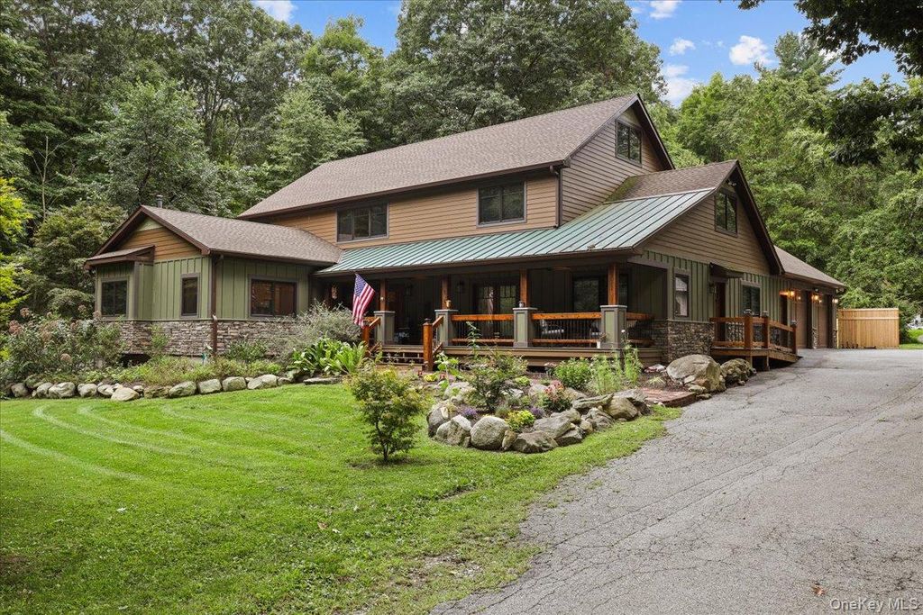 161 Crane Road, Carmel, NY 10512 — exterior