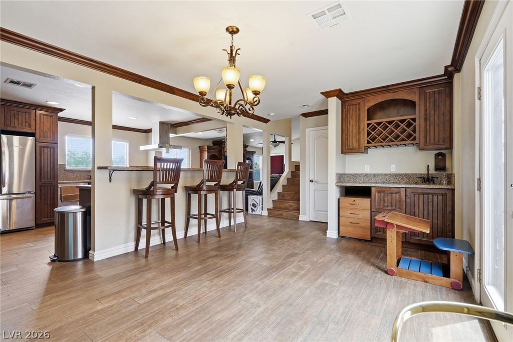 567 Dutchman Avenue, Henderson, NV 89011 — photo 2
