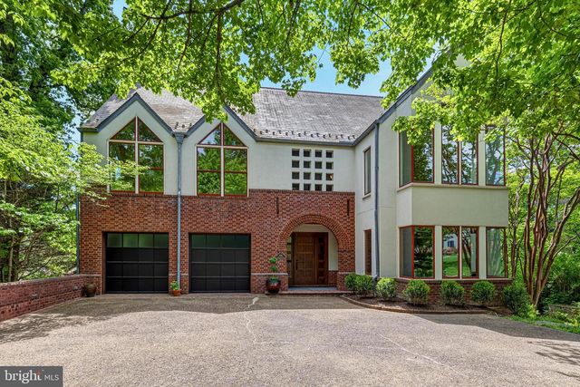 3190 N WOODROW ST, Arlington, VA 22207