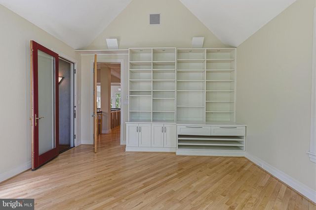 3190 N WOODROW ST, Arlington, VA 22207