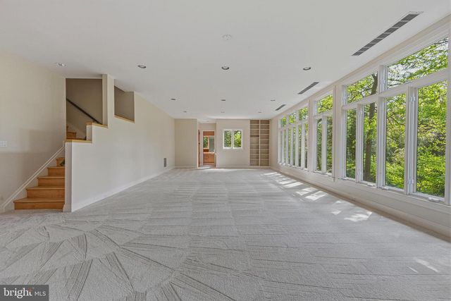 3190 N WOODROW ST, Arlington, VA 22207