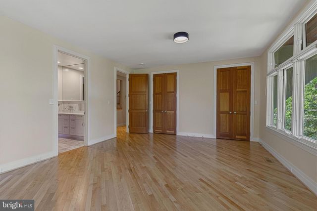3190 N WOODROW ST, Arlington, VA 22207