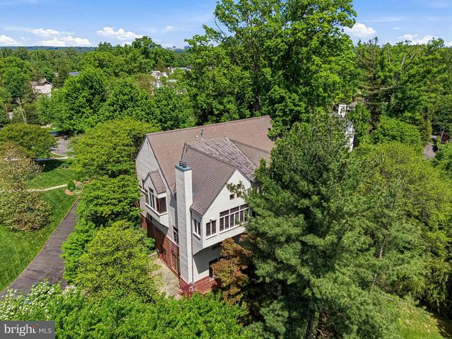 3190 N WOODROW ST, Arlington, VA 22207