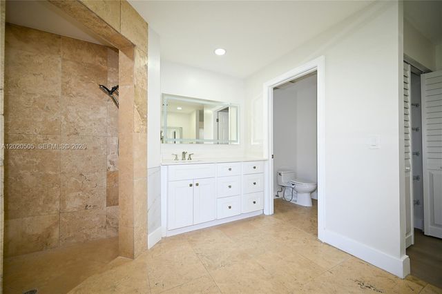 2125 Harbor Way, Weston, FL 33326