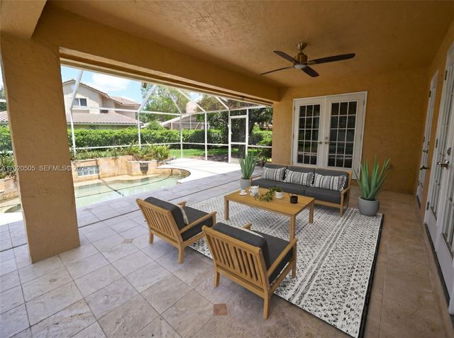 2125 Harbor Way, Weston, FL 33326
