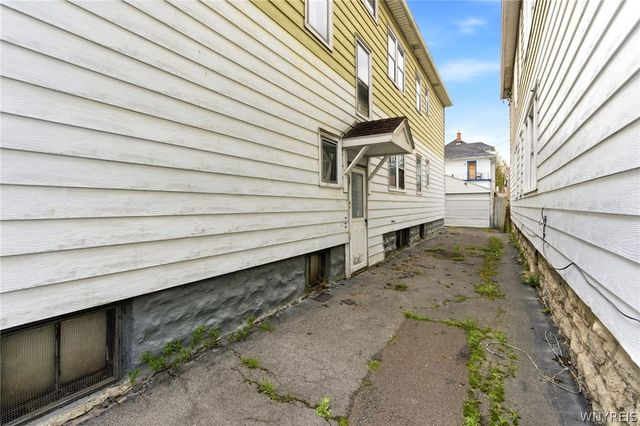 208 Loring Avenue, Buffalo, NY 14214