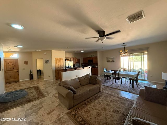 140 N Westview Drive, Vail, AZ 85641