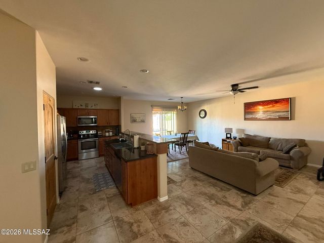 140 N Westview Drive, Vail, AZ 85641
