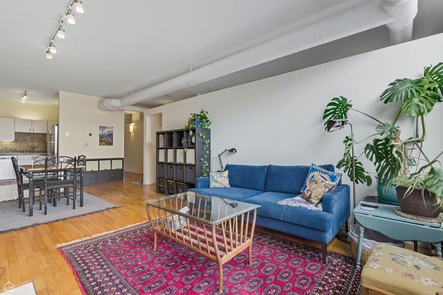 525 N Ada Street 43, Chicago, IL 60642