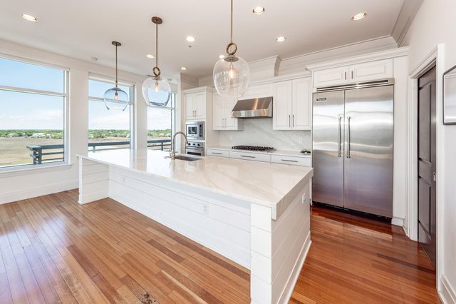 269 Cooper River Drive, Mount Pleasant, SC 29464