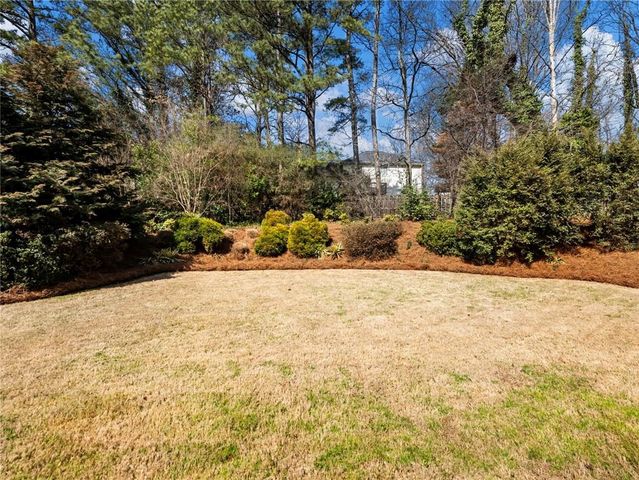 1090 Steeple Run, Lawrenceville, GA 30043