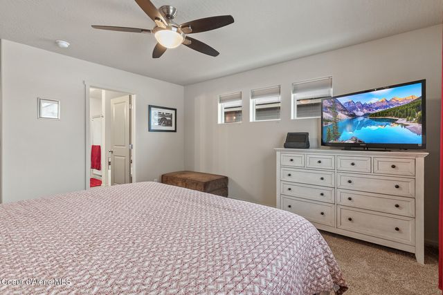 1042 E Allenby Ave, Post Falls, ID 83854